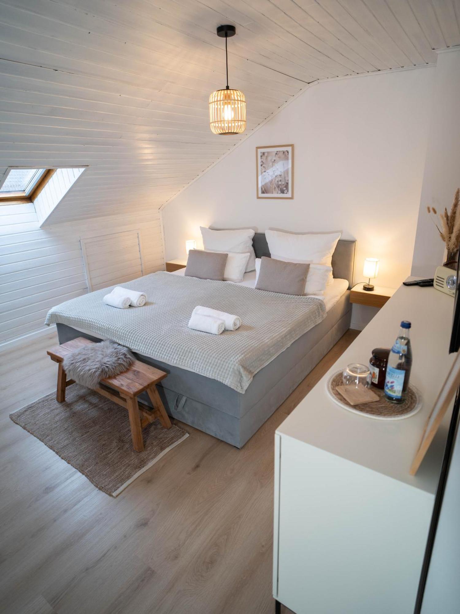 Charmantes Apartment Mit Balkon Mindelheim Eksteriør billede